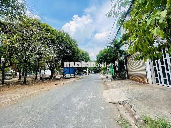 Mặt tiền khu vực View công viên rất tốt cho sức khỏe
