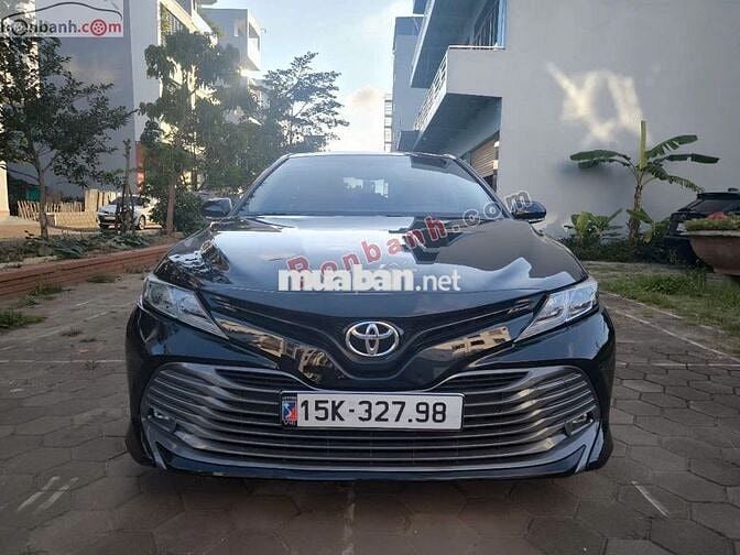 Toyota Camry 2.0 G sx 2021 odo 6.9 vạn km