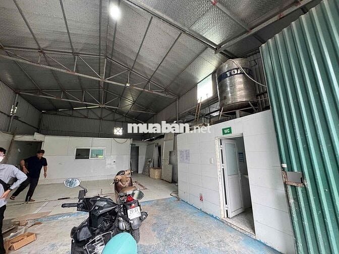 Cho thuê kho xưởng 230m2 tại Dương Nội, Hà Đông-Đường vào to