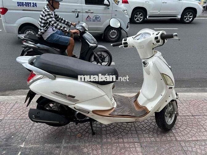 xe sym atila Elyzabet binh xāng phun Fi doi 2013