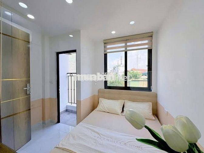 Phòng Ban công Lớn Tách bếp Full NT 35m2 Ung Văn Khiêm gần Hàng Xanh