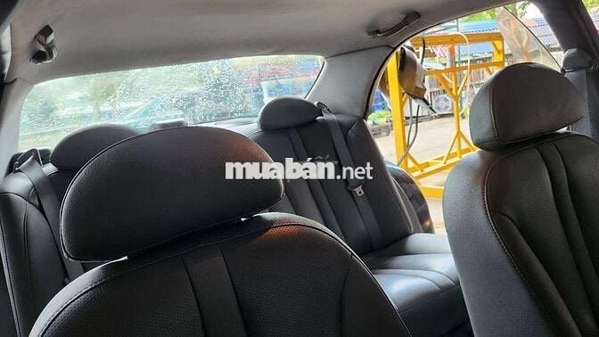 Mazda 929 Số tự động giá rẻ tập lái