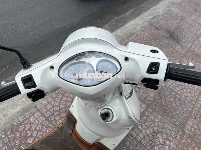 xe sym atila Elyzabet binh xāng phun Fi doi 2013