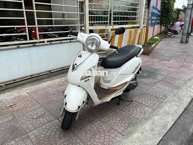 xe sym atila Elyzabet binh xāng phun Fi doi 2013