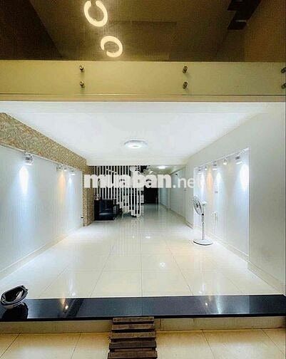 SIÊU PHẨM PHAN XÍCH LONG - 32D Hoa Cúc, Phường 7, Phú Nhuận