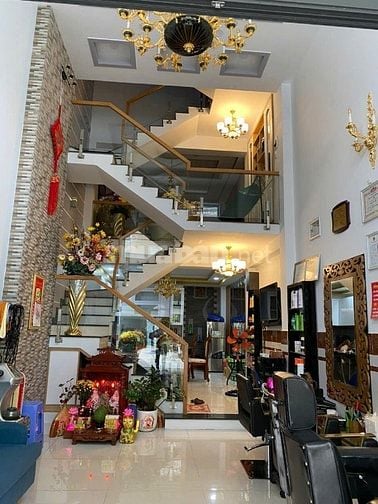 Bán nhà đường Võ Văn Hát Quận 9 Hồ Chí Minh nhà 1 trệt 2 lầu 1 lửng