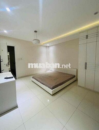 SIÊU PHẨM PHAN XÍCH LONG - 32D Hoa Cúc, Phường 7, Phú Nhuận
