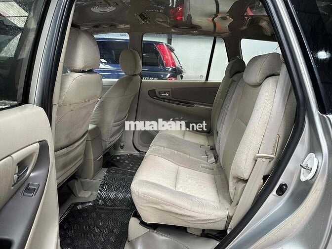 Toyota Innova 2014 E - 120245 km