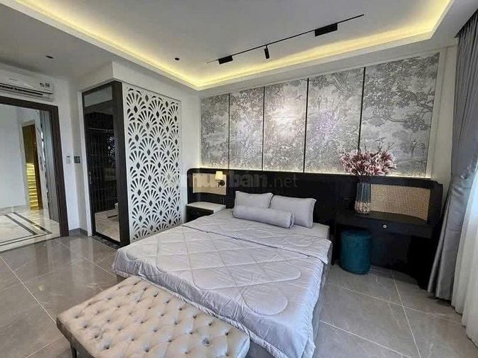 Bán Biệt thự Mini Phan Văn Trị, 3 tầng 120m2 hẻm 8m có vỉa hè giá 17.5