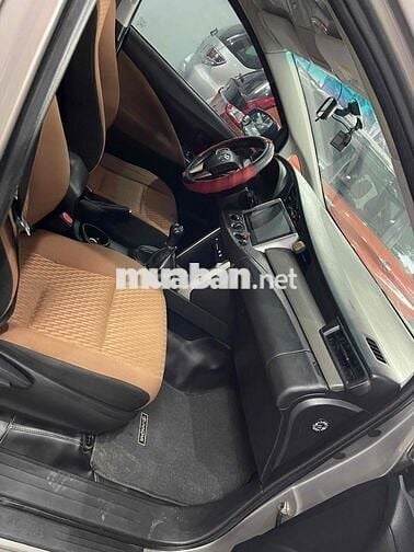 Toyota Innova 2017 2.0E - 90000 km