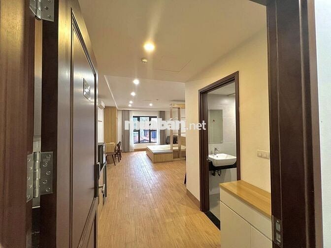 CHÍNH CHỦ CHO THUÊ STUDIO 40M2 OTO ĐỖ CỬA TẠI 279 ĐỘI CẤN FULL ĐỒ