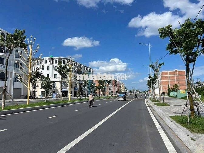 2 NỀN LIỀN KỀ PHỐ CHỢ PHÚ KHƯƠNG BẾN TRE