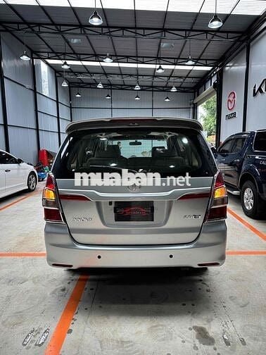 Toyota Innova 2014 E - 120245 km