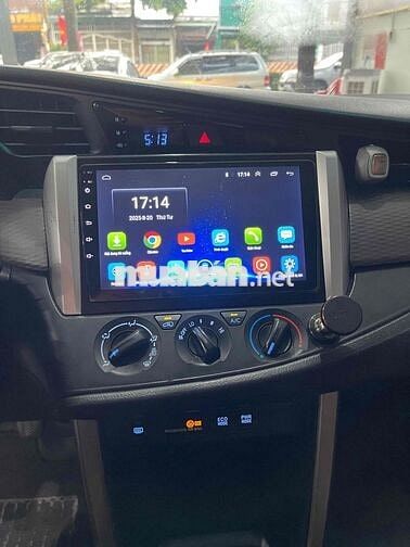Toyota Innova 2017 2.0E - 90000 km