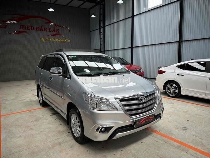 Toyota Innova 2014 E - 120245 km