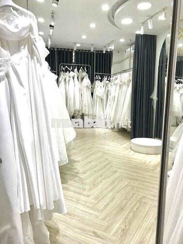 Mặt tiền đường Đồng Đen, Tân Bình ( 3 lầu 6PN Kinh doanh sầm uất)