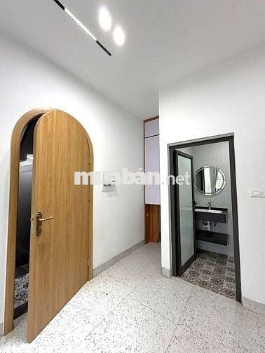 Bóc tem Căn hộ 1n1k 40m2 xịn sò. Full nội thất, ban công tại Xuân Đỉnh