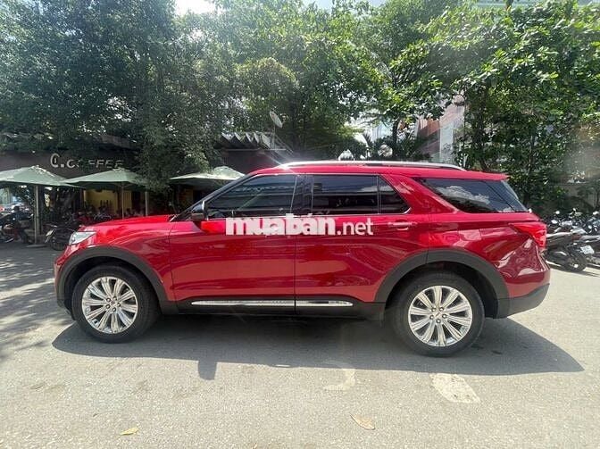 Ford Explorer 2022  - XE XHĐ CÔNG TY