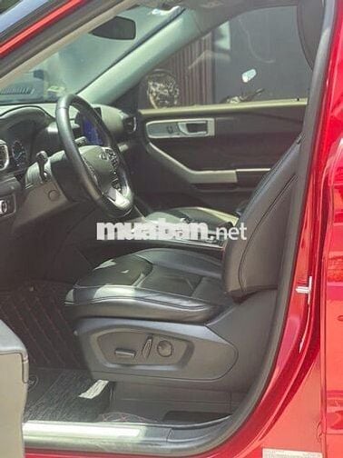 Ford Explorer 2022  - XE XHĐ CÔNG TY