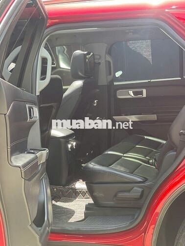 Ford Explorer 2022  - XE XHĐ CÔNG TY
