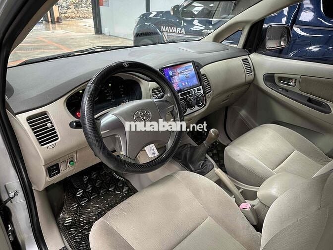 Toyota Innova 2014 E - 120245 km