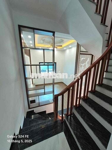 Bán Nhà riêng 60m2 tại Đông Mỹ, Thanh Trì - giá 5,85 tỷ có TL