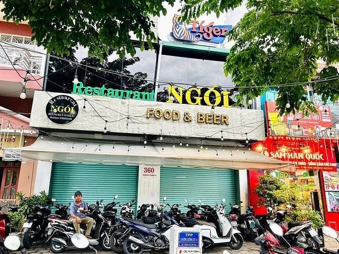 MT Võ Văn Kiệt , Quận 1 - 9x25 - 3 Tầng Sân Thượng - Giá 90 Triệu