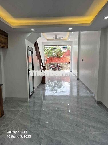 Bán Nhà riêng 60m2 tại Đông Mỹ, Thanh Trì - giá 5,85 tỷ có TL