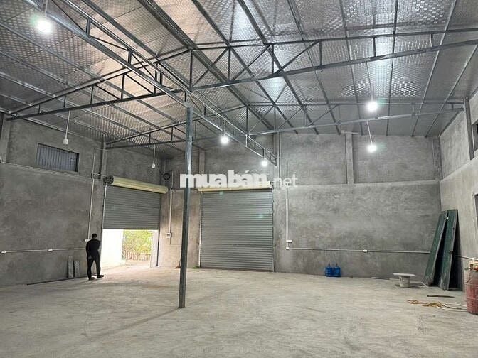 Thuê xưởng gần 200m,kđt Đại Thanh Cầu Tó,hơn 10 triệu ô tô tải tránh
