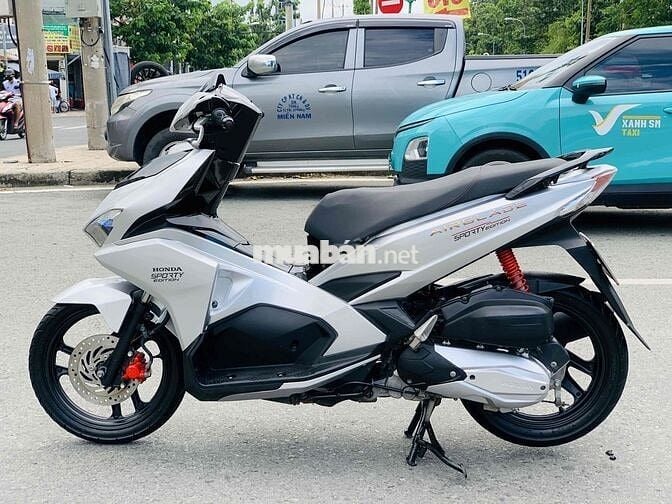 Honda Airblade bạc poscher bao đẹp máy móc bao zin