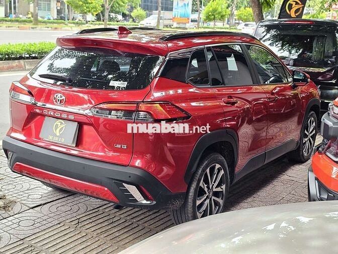 Toyota Corolla Cross 1.8V 2022 đk 2023 lướt 11.000