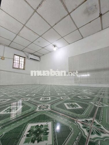 Nhà mặt tiền hẻm sau Big Trường Chinh