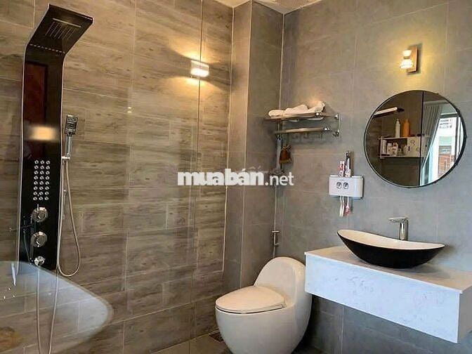 NHÀ ĐẸP FULL NỘI THẤT 243/1A TÔ HIẾN THÀNH, P13, QUẬN 10