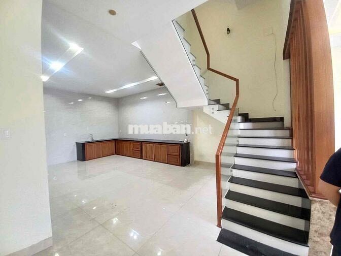 ✅ Cho thuê nhà 3 tầng MT Tố Hữu , Hải Châu - 18 Triệu