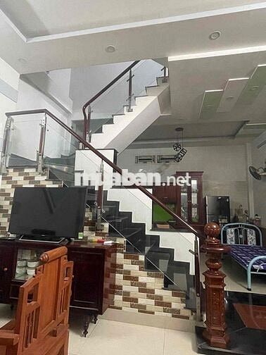 Nhà 3 Tầng,HXH, 3PN, 4WC chỉ 5,6 Tỷ