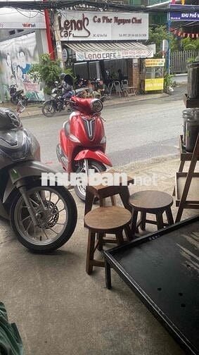 nha chat nen ban bớt xe ít đi