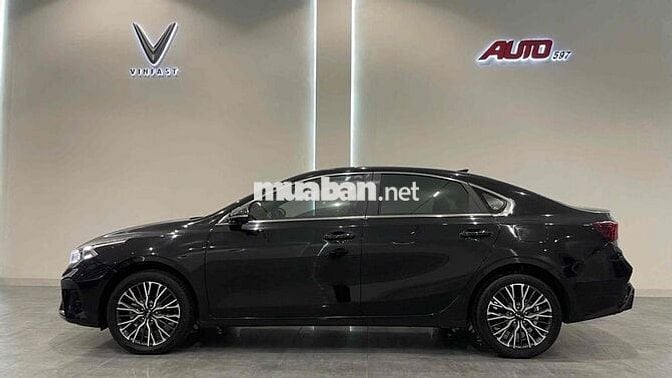 Kia K3 2024 - 5000 km cửa nóc ú oà