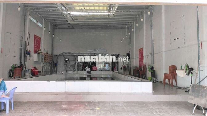 Cho thuê nhà nguyên căn, hẻm xe tải thông, dt: 240m² (10x24)