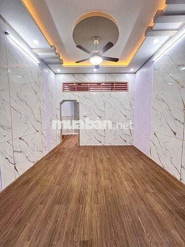 Nhà lầu 2 phòng ngủ, trung tâm Ninh Kiều Cần Thơ