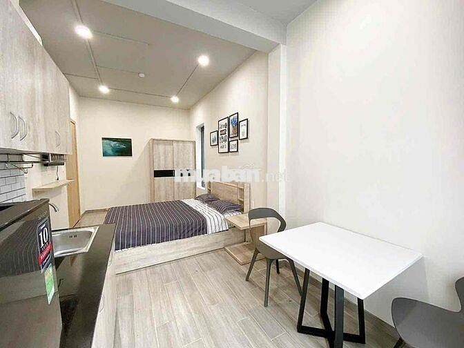 CHO THUÊ CHDV BAN CÔNG - NỘI THẤT CAO CẤP RỘNG 35m2 CHUẨN GU SANG XỊN