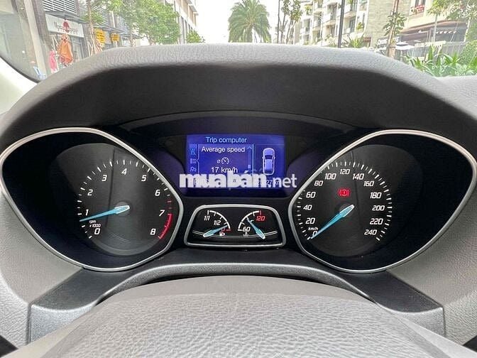 Ford Focus 2013 Titanium 2.0 AT - 26000 km