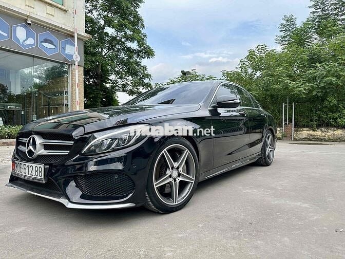 Mercedes Benz C Class 2016 C300 AMG - 140000 km