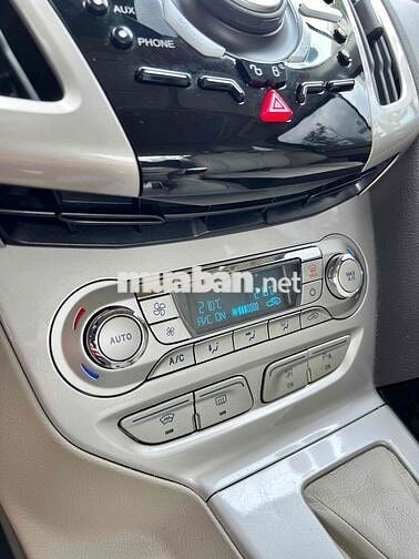 Ford Focus 2013 Titanium 2.0 AT - 26000 km