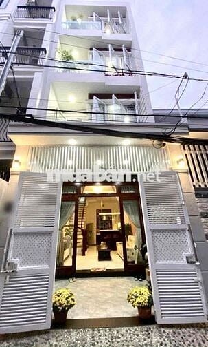CHO THUÊ NHÀ ĐẸP 3 PHÒNG NGỦ GẦN BIỂN HẺM KHU PHỐ TÂY