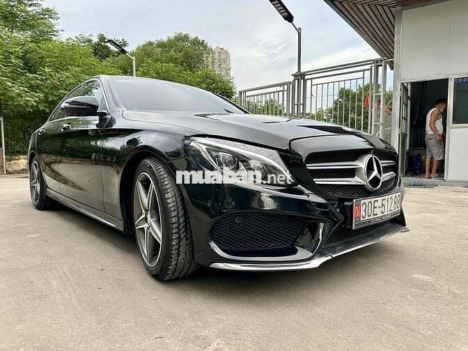Mercedes Benz C Class 2016 C300 AMG - 140000 km