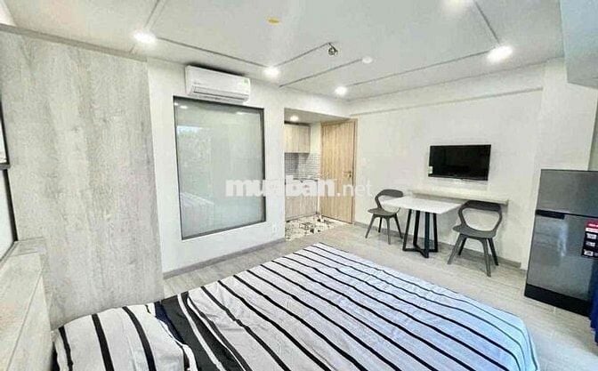 CHO THUÊ CHDV BAN CÔNG - NỘI THẤT CAO CẤP RỘNG 35m2 CHUẨN GU SANG XỊN
