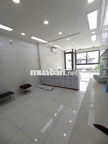 CHO THUÊ NHÀ MẶT TIỀN NGUYỄN TRÃI PHƯỜNG 3 QUẬN 5