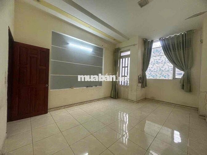 nhà 4x15m 1 trệt 1 lầu 1 sân thượng 2 phòng ngủ 2wc