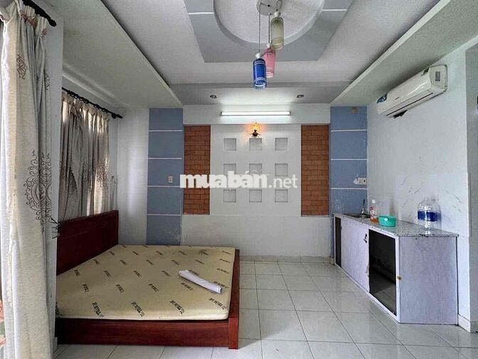 CHÍNH CHỦ CHO THUÊ CHDV FULL NỘI THẤT BAN CÔNG RỘNG NGAY QUANG TRUNG