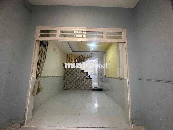 nhà 4x15m 1 trệt 1 lầu 1 sân thượng 2 phòng ngủ 2wc